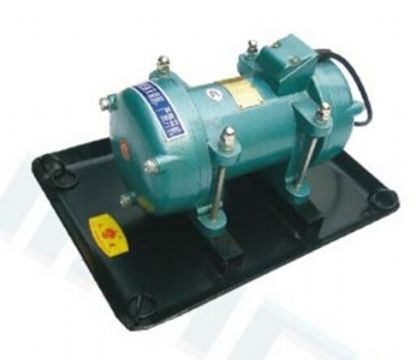 點擊查看詳細信息<br>標題： ZW7/10附著式振動器 閱讀次數(shù)：1928